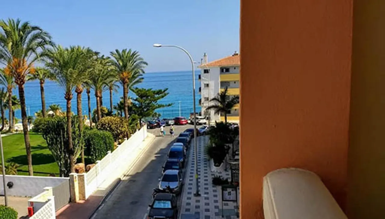 Edificio Toboso II Otel Nerja